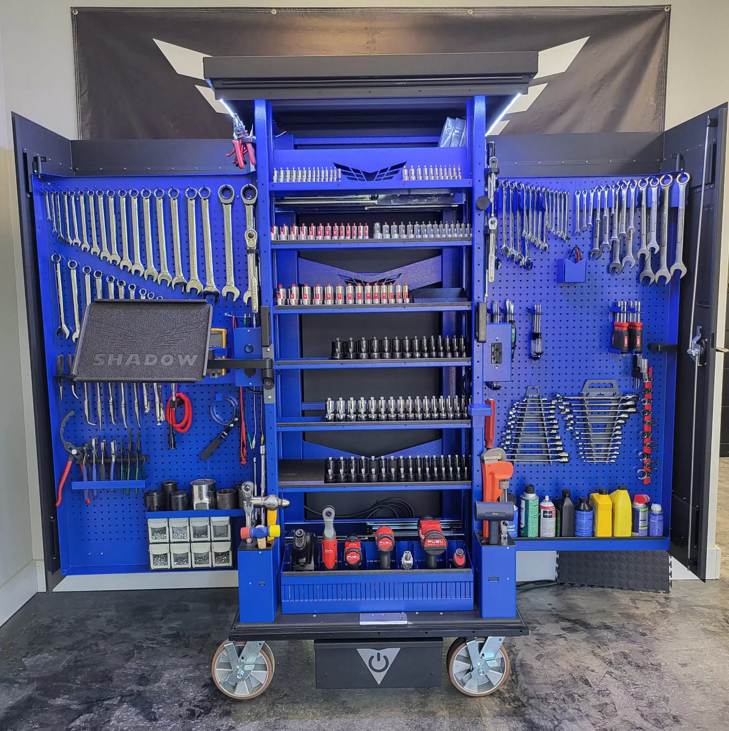 FOLDABLE MOBILE TOOL CART WITH 1100 TOOLS